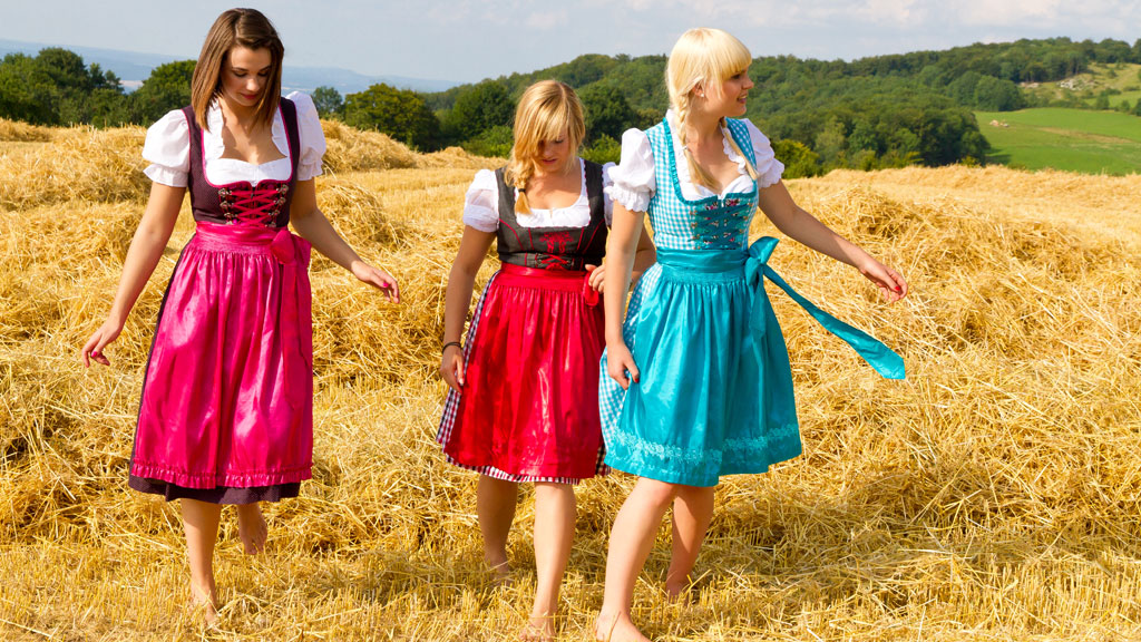 Mädchen im Dirndl