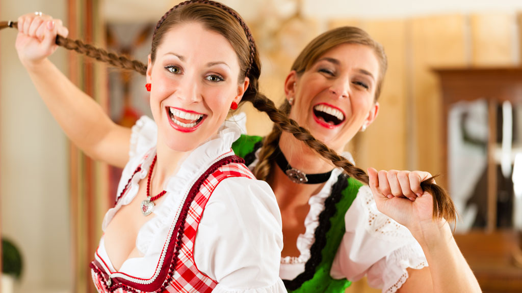 Dirndl zu eng an der Brust » Tipps für die perfekte Passform