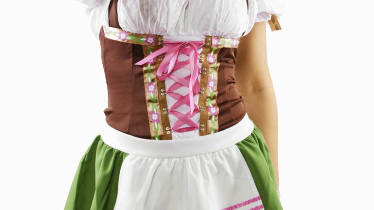 Dirndlkleid und Trachtenmieder