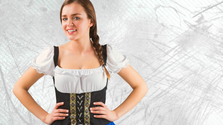 Junge Dame im schwarzen Dirndl