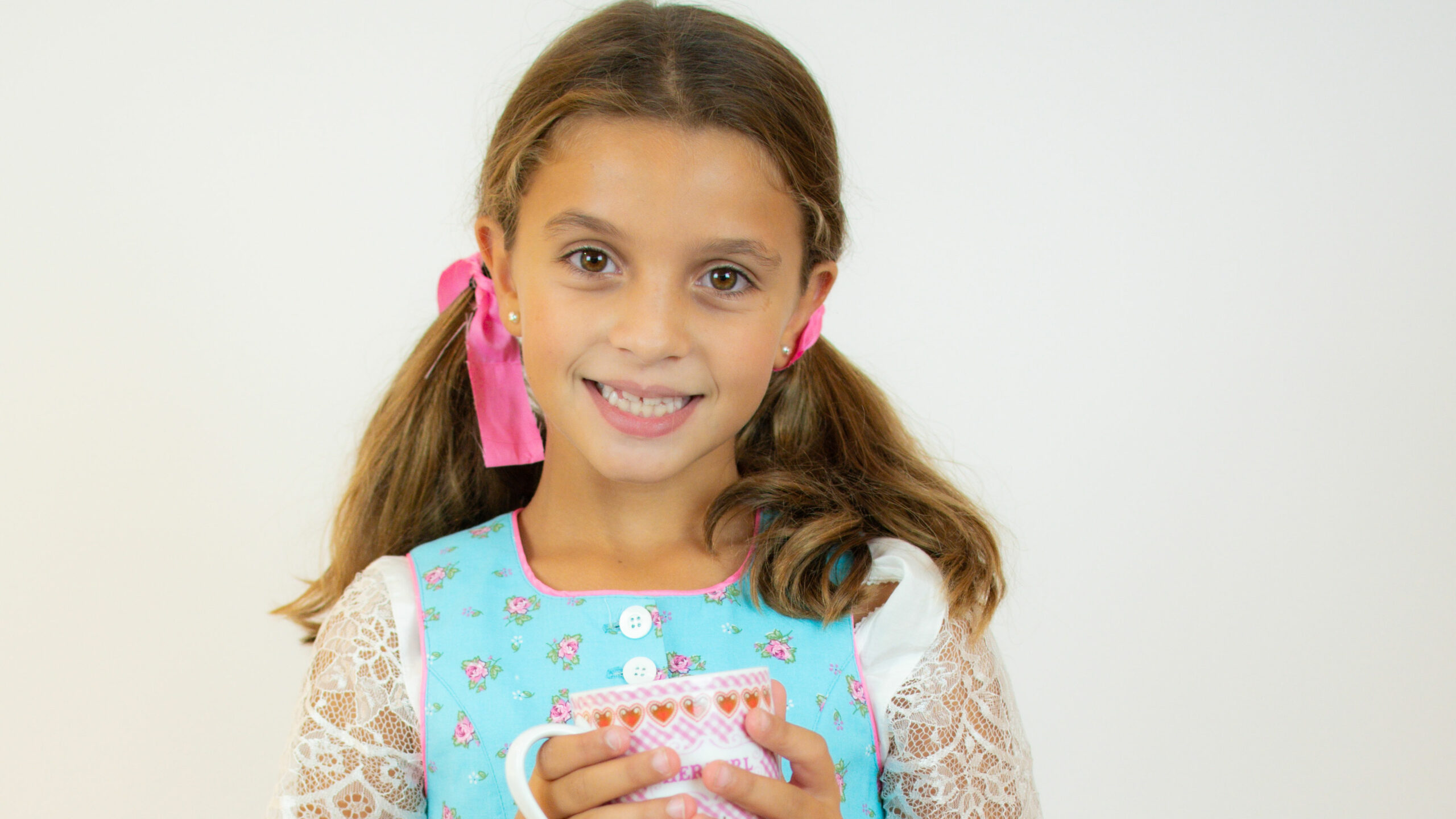 Dirndl Frisur für Kinder » Niedlich und praktisch